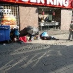 Bezdomni pod Burger Kingiem