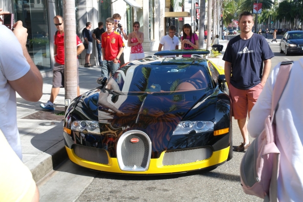 Bugatti na Rodeo Drive, Beverly Hills