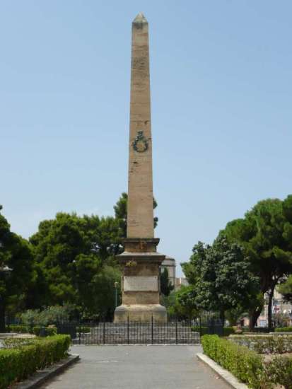 Palermo - Piazza Indipendenza - monument